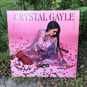 CRYSTAL GAYLE 1977 VINYL RECORDS